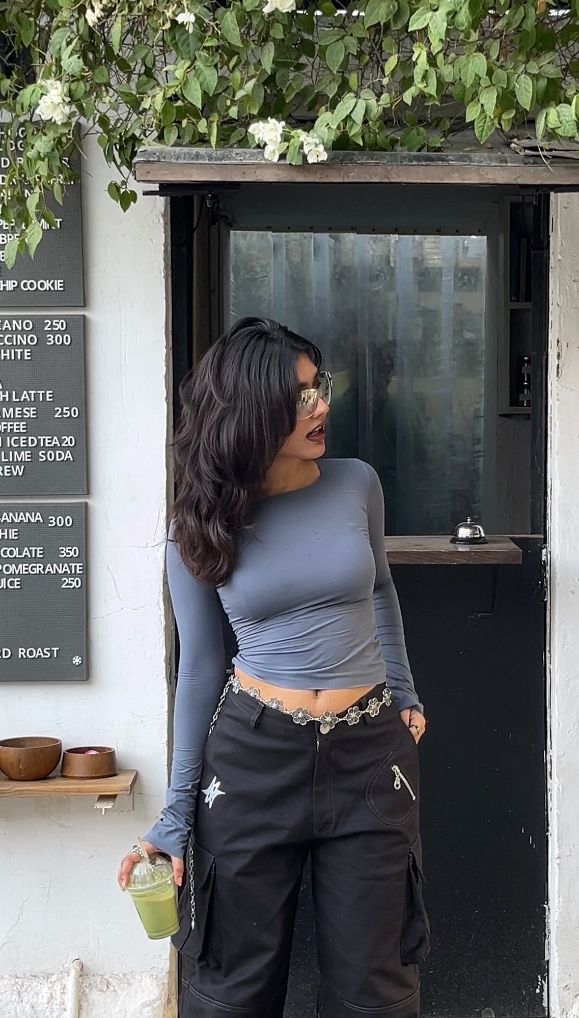 Basic Baddie tee - Cool grey